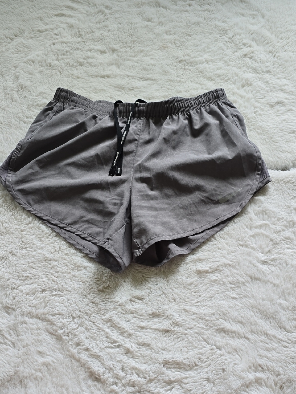 Nike Women's Gray Elastic-Waist Athletic Shorts